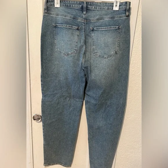 Fashion Nova Blue Star Design Straight Leg Jeans - Picture 4 of 4